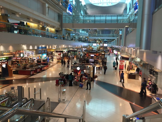 20160803_07-38_iPhone_Dubai airport-4633